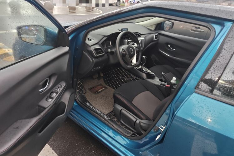 Used Nissan Lannia 2016 1.6L CVT Smart Cool Edition Driver Seat