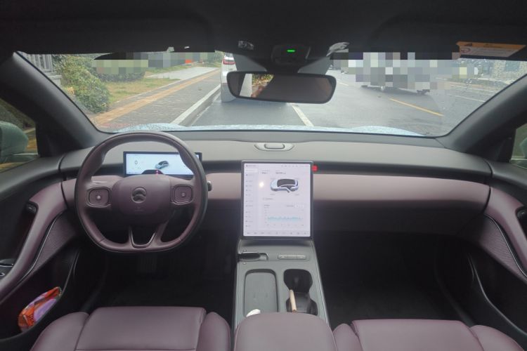 Used Nio ET5T 2023 75 kWh Touring Center Console