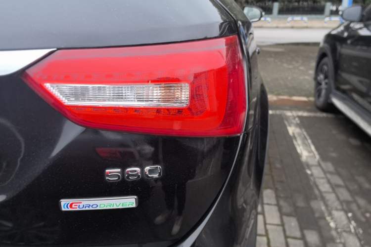 Used Dongfeng Fengon 580 2016 1.5T Manual Luxury Edition