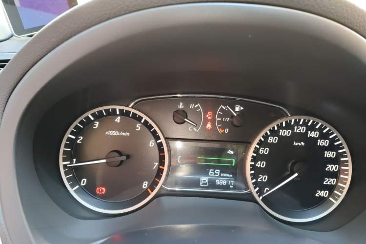 Used Nissan Sylphy 2016 1.6 XL CVT Deluxe Edition Instrument Cluster