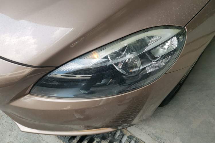 Used Volvo V40 2017 T3 Smart Edition
