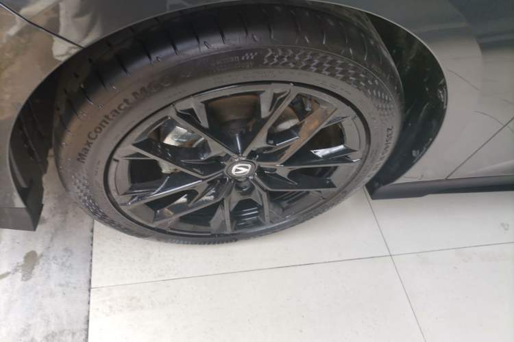 Used CHANGAN UNI-V 2024 1.5T Prestige Edition
