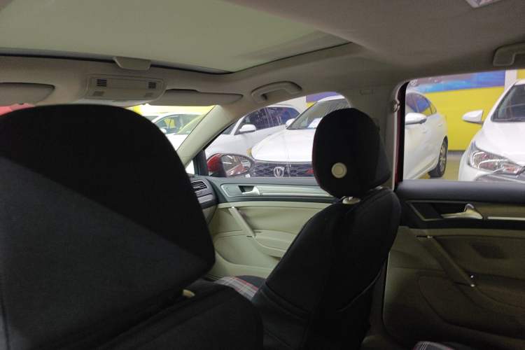 Used Volkswagen Golf 2014 1.4TSI Automatic Luxury Model