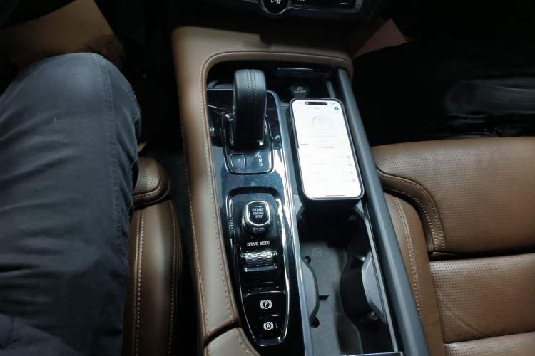 Used Volvo V90 2021 Cross Country B5 AWD Prestige Edition
