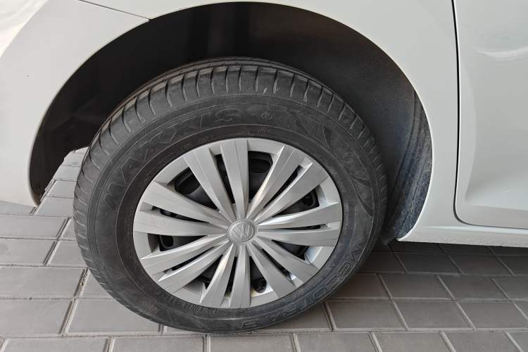 Used Volkswagen Santana 2021 1.5L Automatic Fashion Edition Right Rear Wheel Hub