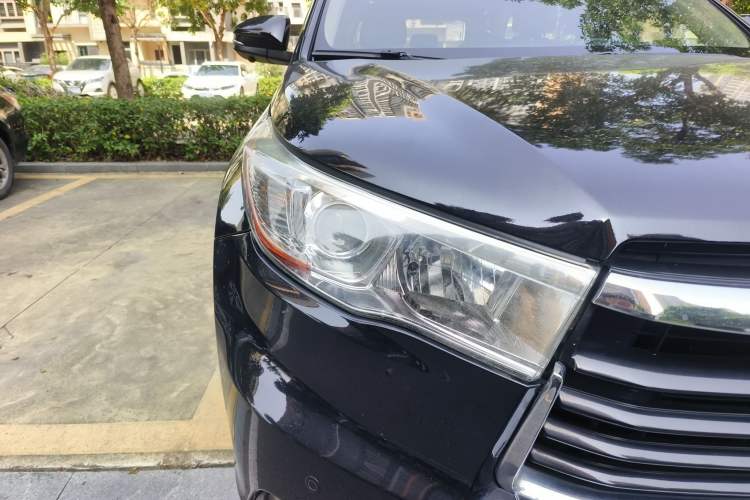 Used Toyota Highlander 2017 2.0T Four-Wheel Drive Luxury Edition 7 Seats