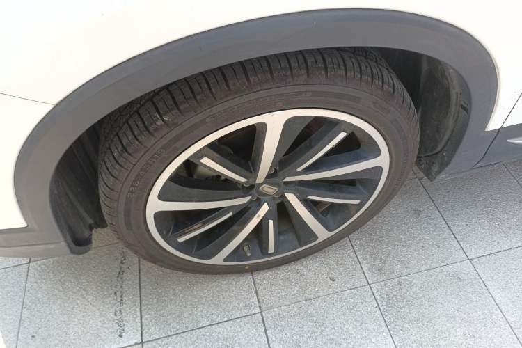 Used Bestune T77 2019 230 TID Automatic Luxury Version National V Left Front Wheel Hub