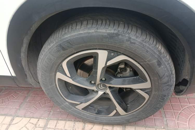 Used Citroen C5 AIRCROSS 2020 360THP C-Series Trendy Edition Right Front Wheel Hub