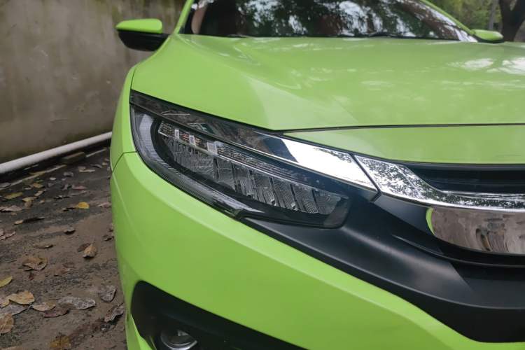 Used Honda Civic 2016 220TURBO CVT Prestige Edition
