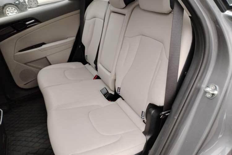 Used Kia Sportage (Chinese Domestic Model) 2025 1.5T Two-Wheel Drive Prestige Smart Enjoyment Version