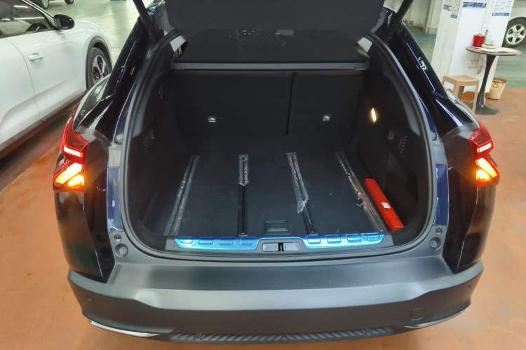 Used Citroen C5 X 2024 1.6T Traveler Extraordinary
