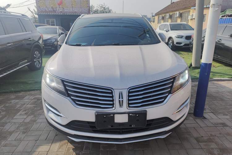 Used Lincoln MKC 2017 2.0T Two-Wheel Drive Deluxe Edition