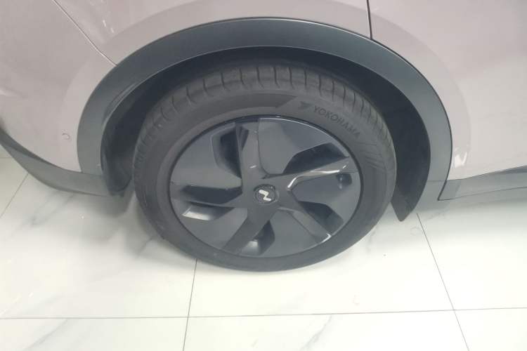 Used ONVO L60 2024 60 kWh Rear-Drive Version
