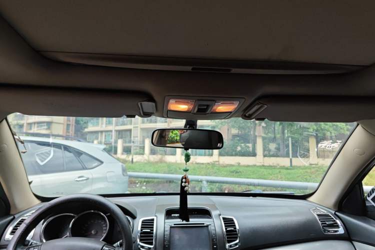 Used Kia Sorento 2012 2.4L Gasoline Comfort Edition