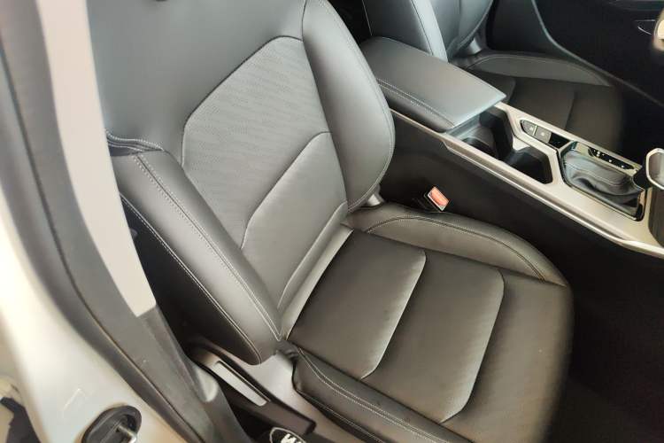 Used Geely Auto Emgrand 2022 4th Generation 1.5L CVT Luxury Model
