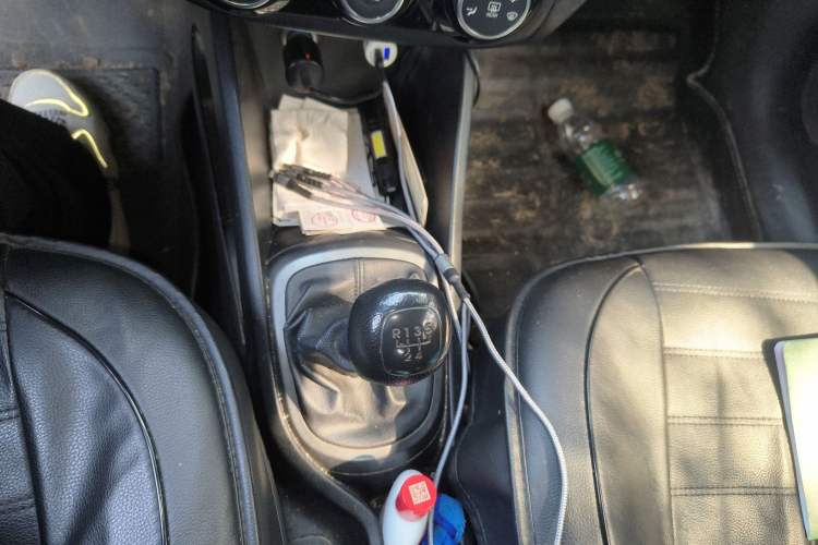 Used Kia K2 2015 Sedan 1.4L MT GLS