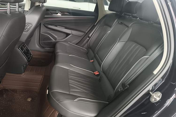 Used Volkswagen Passat 2022 330TSI Starry Luxury Edition Left Rear Seat