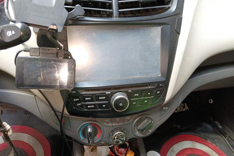 Used Chevrolet Sail 2015 Sail 3 1.5L Manual with Ideal Sunroof Edition