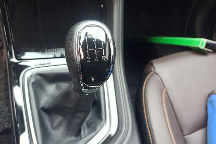 Used CHANGAN CS35PLUS 2019 1.6L Manual E-Link Upgrade Edition
