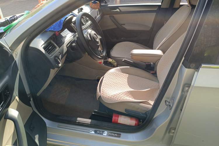 Used Volkswagen Santana 2013 1.6L Automatic Comfort Edition