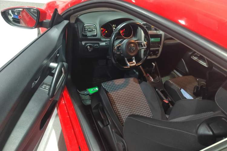 Used Volkswagen Scirocco 2015 1.4TSI Fashion Edition Driver Seat