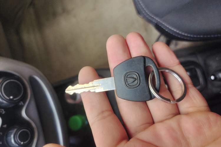 Used CHANGAN Benni mini 2012 1.0L Manual Family Edition China IV Standard
