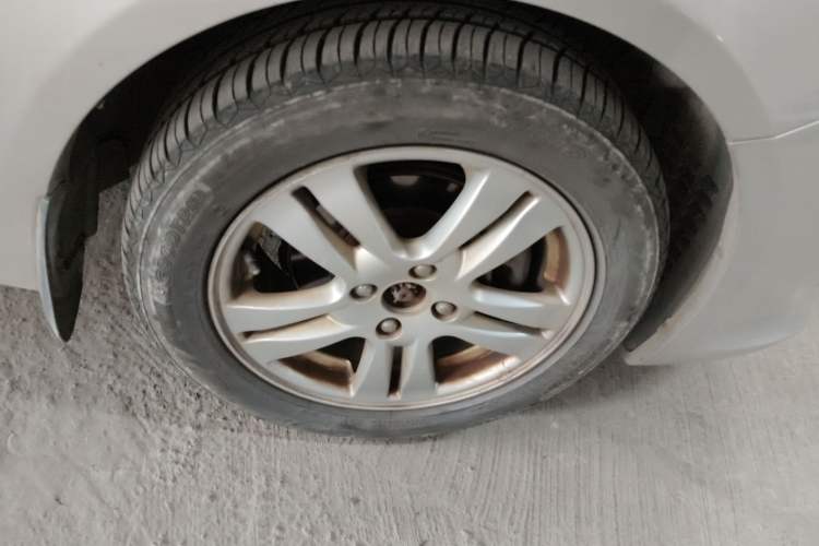 Used CHANGAN Alsvin V5 2012 1.5L Manual Dream Edition Right Front Wheel Hub