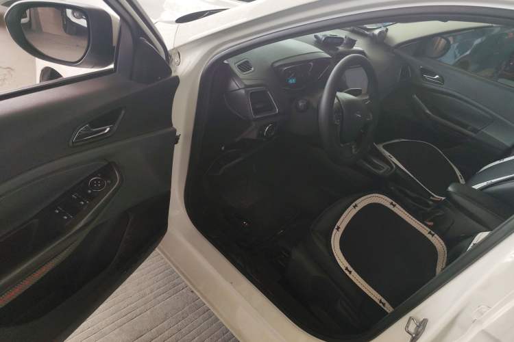 Used Ford Escort 2015 1.5L Automatic Fashion Model Driver Seat