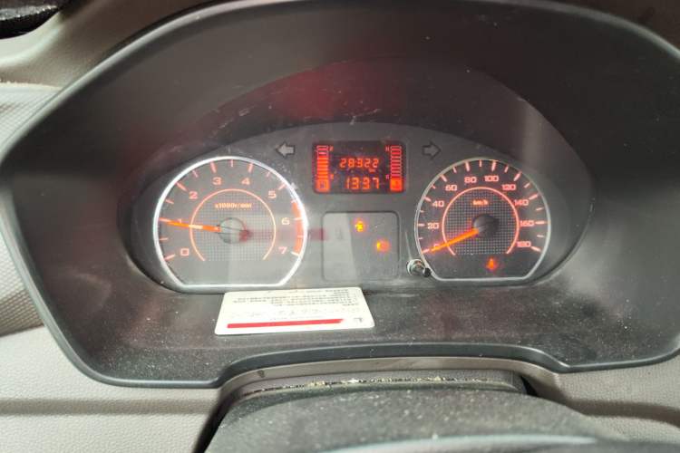 Used Wuling Hongguang V 2022 1.5L Jingqu Version Hydraulic Power Steering LAR Instrument Cluster