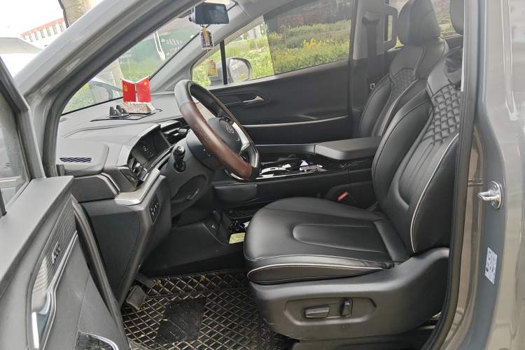 Used Hyundai Custo 2022 270TGDi Smart Luxury Flagship Edition TOP Left Front Seat