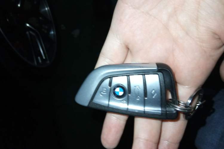 Used BMW 5 Series 2018 540i M Sport Package Vehicle Key