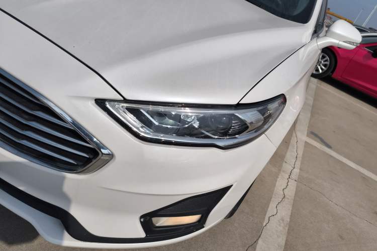 Used Ford Mondeo 2018 EcoBoost 180 Smart Control Fashion Model China V Standard