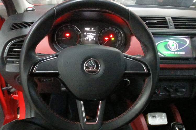 Used Skoda Fabia 2015 1.6L Automatic Sport Edition
