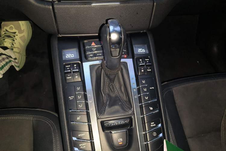 Used Porsche Macan 2014 Macan 2.0T Gear Lever