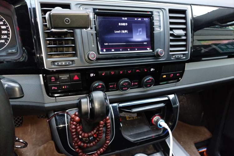 Used Volkswagen Multivan 2016 2.0 TSI Two-Wheel Drive Luxury Edition 7 Seats