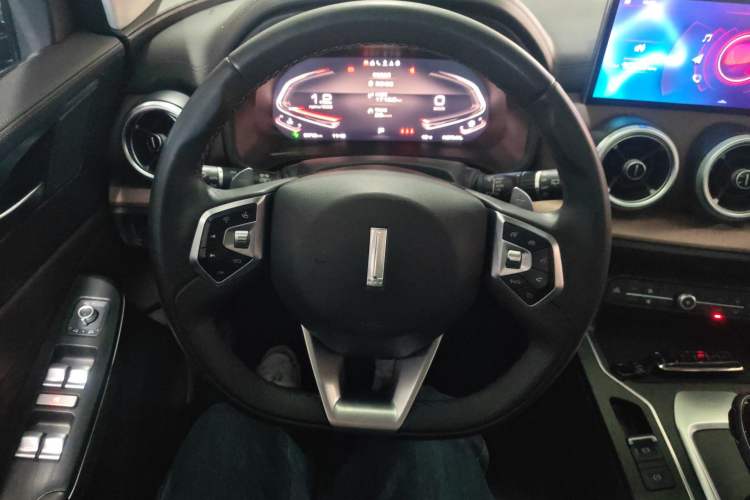 Used Wey VV5 2021 1.5T Two-Wheel Drive Smart Pioneer