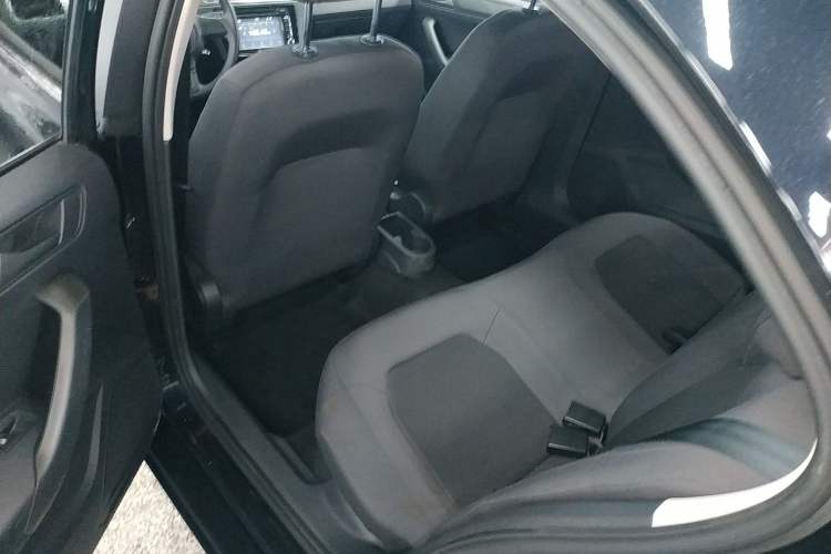 Used Volkswagen Santana 2015 1.6L Manual Fashion Edition Left Rear Seat