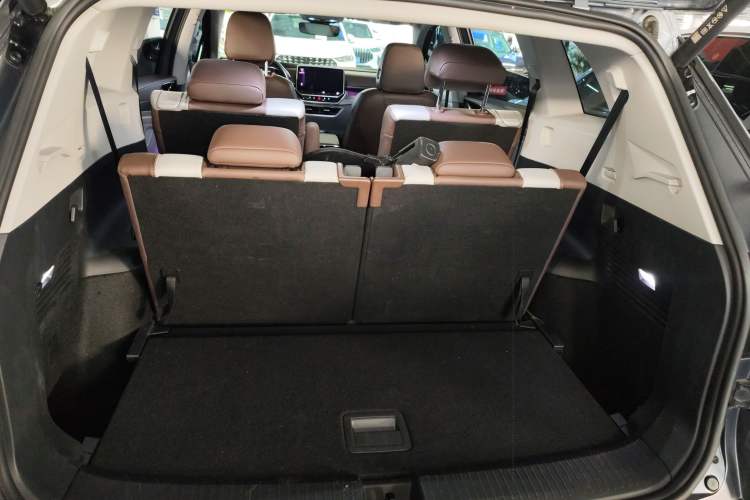 Used Volkswagen ID.6 X 2023 Ultra-Intelligent Long-Range Version