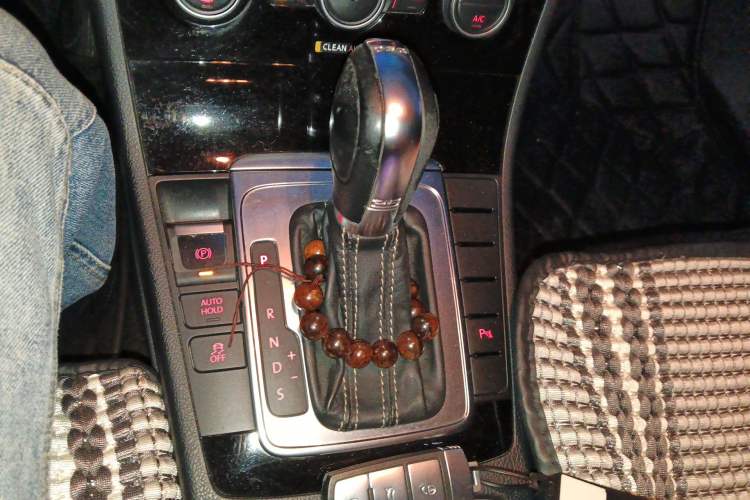 Used Volkswagen Magotan 2016 1.8TSI 25th Anniversary Edition