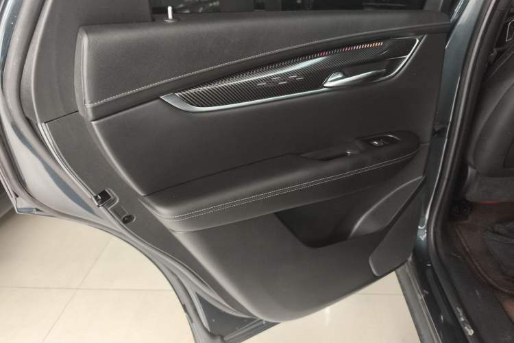 Used Cadillac XT5 2022 2.0T Four-Wheel Drive Luxury Version (Hummingbird Edition)