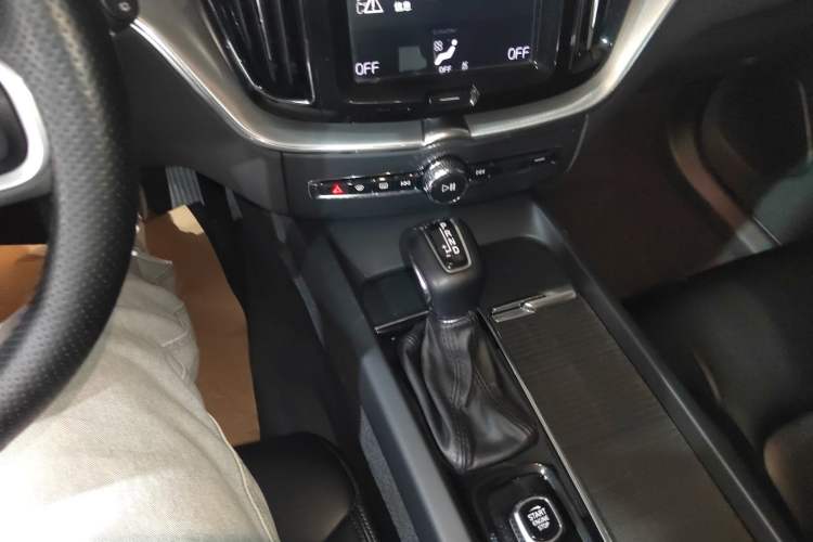 Used Volvo XC60 2018 T4 Zhiyi Edition