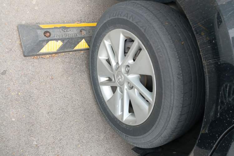 Used Toyota Corolla 2014 1.6L Manual GL