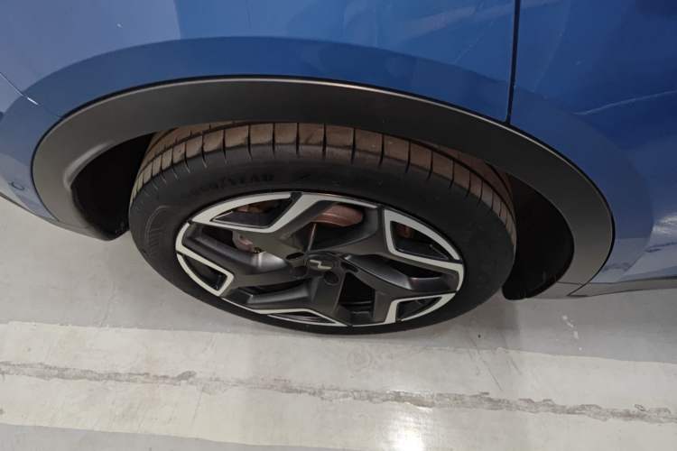 Used ONVO L60 2024 60 kWh All-Wheel Drive