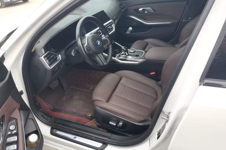 Used BMW 3 Series 2021 Second Facelift 325Li M Sport Package
