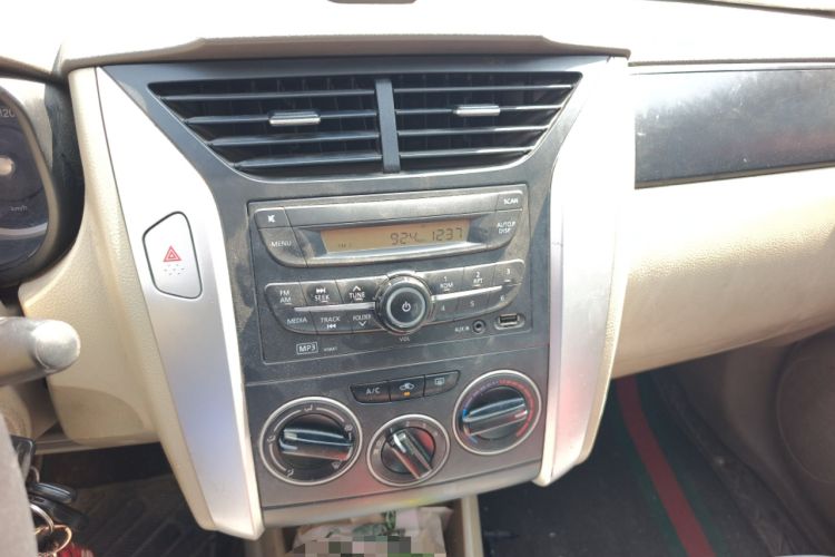 Used Venucia D50 2012 1.6L Manual Comfort Edition