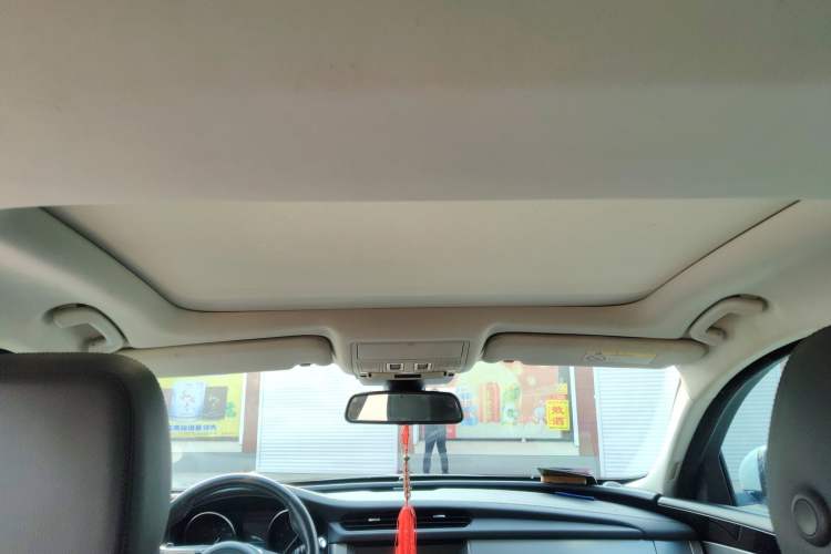 Used Jaguar XFL 2020 XFL 2.0T P200 Two-Wheel-Drive Windflower Edition
