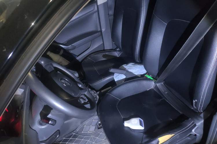 Used Volkswagen Santana 2016 1.6L Manual Fashion Edition Left Front Seat