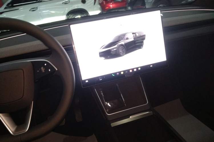 Used Tesla Model Y 2026 Rear-Drive Model
