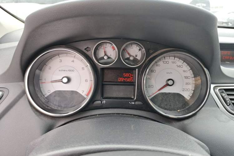 Used Peugeot 308 2014 Enjoy Edition Classic 1.6L Manual YouShang Model