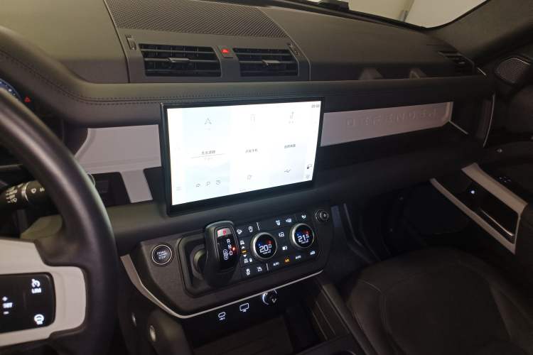 Used Land Rover Defender 2023 Facelift 90 3.0T P400 XS
